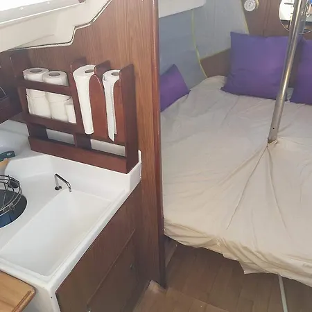 Pittoresque Voilier 7,2 M * Агд