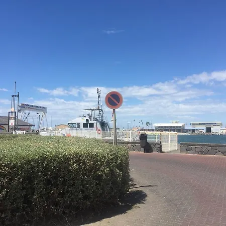 Ботель Pittoresque Voilier 7,2 M Агд